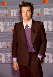 That's powerful. reports of a relationship between the pair come after wilde and styles worked together on the set of her upcoming psychological thriller, don't worry darling. Harry Styles And Olivia Wilde Dating As They Hold Hands At Manager S Wedding Mirror Online