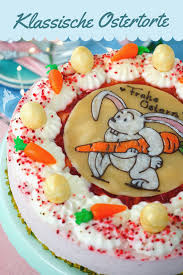Tortenränder kann man mit diesem trick schön garnieren: Klassische Ostertorte Tortendeko Tiefkuhltorte Marzipan