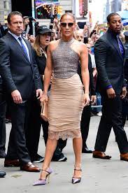 Why is high fashion so expensive? Jennifer Lopez Style Jennifer Lopez Fashion Pictures