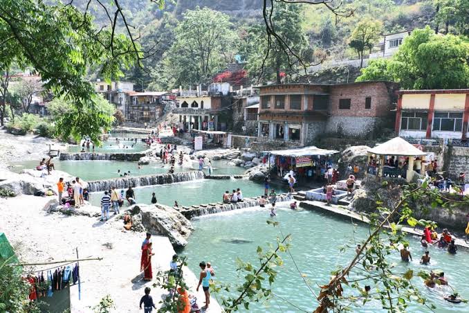 Outstation taxi to Dehradun from Chandigarh