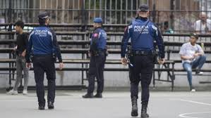Accede a una de las mayores bolsas de empleo en españa y encuentra la profesión que buscas. Almeida Destina 2 5 Millones Para Adquirir Nuevos Uniformes De La Policia Municipal