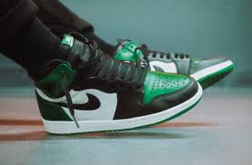 Nike Air Jordan 1 Low Pine Green Black White Air Jordan 1 Retro High Og Pine Green Arriving This Weekend Kicksonfire Com Air Jordans Jordan 1 Retro High Nike Gear