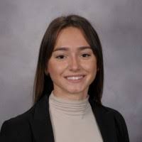 Sarah Gondek's Instagram, Twitter & Facebook