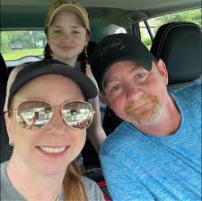 What is the proper way to bury 4x8AWG wire?