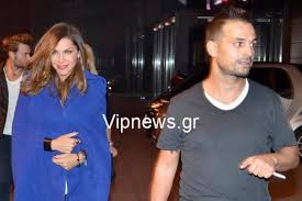 Η εντυπωσιακή κουζίνα της είναι το αγαπημένο μέρος του σπιτιού της (φωτογραφίες). Despoina Bandh Ntemhs Nikolaidhs Poy Metakomizoyn Vipnews