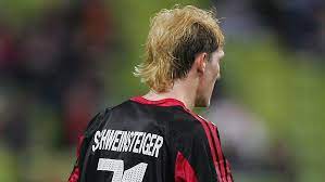 Want to discover art related to schweinsteiger? Hoeness Zu Schweini Du Gehst Zum Friseur Abendzeitung Munchen
