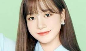 iz one 宮脇咲良 ユリのことをかわいいと言ったことはない まさかの反応にメンバー大爆笑 動画あり kpop monster 見返り美人 すぎる 顔 困り顔