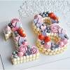 Slice the cake along the dotted lines. 1