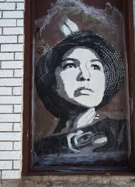 POP UP PEDAGOGY: EXPLORING CONNECTIONS BETWEEN STREET ART, FEMINIST  LITERACY PRACTICES AND COMMUNITIES ANNA AUGUSTO RODRIGUES A