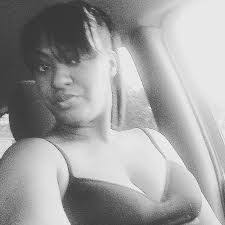 Lisa Allala's Instagram, Twitter & Facebook