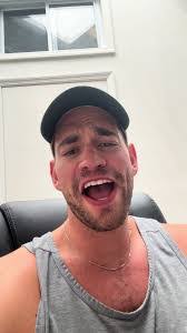 Jesse Otero's Instagram, Twitter & Facebook