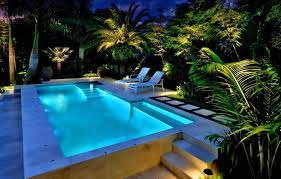 Now let's talk color, and important component of the tropical garden! 10 Backyard Getaways With Landscape Lighting