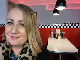 Going Christmas Shopping? Let us treat you to a Shake Dog Ireland voucher!  To enter: Follow Mams Ireland Follow @shake Dog Ireland We especially love  their combo offers! Don't forget to pop