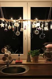 Fensterdeko Fur Weihnachten Wunderschone Dezente Und Tolle Beispiele Fensterdeko Weihnachten Fensterdekoration Fur Weihnachten Weihnacht Fenster