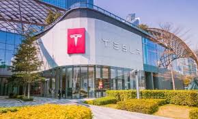Telsa, the world's most valuable automaker and the 7th largest company in the world, has disclosed that it has acquired $1.5 billion in bitcoin in an sec filing. Tesla Buys 1 5 Billion In Bitcoin Plans To Start Accepting Bitcoin For Its Products Tech News Startups News
