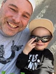 Carly Cramer's Instagram, Twitter & Facebook