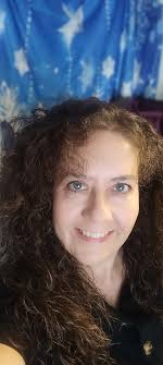 Looks like central Missouri is gonna get snowed under tomorrow...I'm so  excited! Let's see how much we actually get.