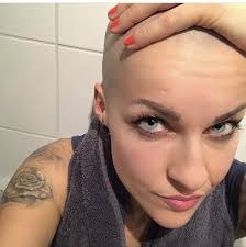 Pin By David Connelly On Bald Women Touching Their Heads 2 Beauty Face Bald Girl Hair Inspiration