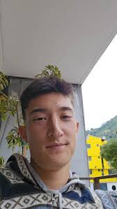 I remember showing up to my NROTC Marine Corps unit with long hair and  hippie clothes. Here's a short lil progression from my end state during  training backwards to what I first