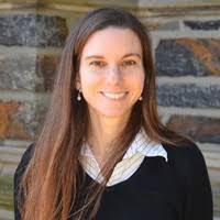 Laura Lipps's Instagram, Twitter & Facebook