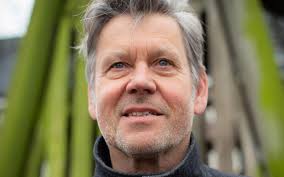 Erik van der Hoff door de jaren heen: op zijn 55ste werd 'Roberto Jacketti'  nog een keer vader én opa