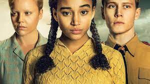 Ecco i film completi di trailer e trama da vedere stasera in tv in prima e seconda serata: Quando Le Mani Si Sfiorano Trama Cast E Streaming Del Film Su Rai 2