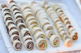 Le Bunny Et Autres Petits Roules Sales Chez Lolie Petit Four Apero Recette Petit Four Recette Apero Sale