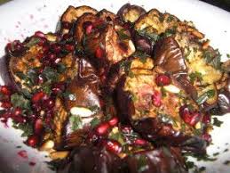 Aubergines Roties Sauce Yaourt Au Safran Ottolenghi La Cuizine De Zeanne Aubergine Sauce Yaourt Recette Exotique