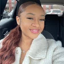 Kayleigh Burdette's Instagram, Twitter & Facebook