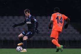 Tff süper kupa'yı kazanan trabzonspor, yapılan törenle kupasını kaldırdı. Super Kupa Trabzonspor Un Oldu Independent Turkce