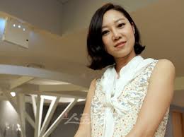She is best known for her leading role in the film crush and blush (2008), as well as for her. Gong Hyo Jin Reveals The Similarities Of Ryoo Seung Bum And Dok Go Jin Hancinema The Korean Movie And Drama Database