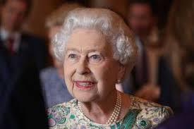 Brasileiras lembram olhar piedoso da rainha Elizabeth