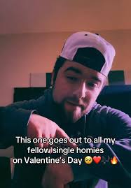 Single brodies wya 👀🎶🔥 Song: Daniel Derrico “U With Me” out now! Link in  bio to listen 🫶🏻 #singlelife #valentinesday #pop #hyperpop