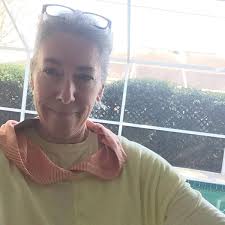 Heart Whispers: A Poetry Anthology: Towne, Russ, Towne, Russ, Lardinois,  Sandy, Nelson, Gail, Deane, Yvonne, Fichtner, Christine, Kennedy, Beth,  Krumholz, Mimi, Lowes, Melody, McClellan, M. Zane: 9781500314385:  Amazon.com: Books