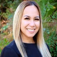 Gidget White's Instagram, Twitter & Facebook