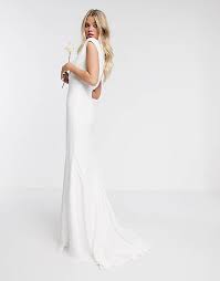 Kaufen preiswerte günstige brautkleider und brautmode mit erstklassiger qualität nach maß.bei milanoo gibt es mehr als 800 wunderschöne brautkleider styles.shoppen sie jetzt ihre trauhafte. Asos Edition Rebecca Hochzeitskleid Aus Satin Mit Tiefem Ausschnitt Und Raffung Asos