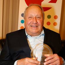 Peetvader van de Vlaamse showbizz' Roland Verlooven overleden