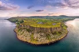 Northern ireland was an integral part of the united kingdom, but under the terms of the government of ireland act in 1920, it had a semiautonomous government. Fotos Vereinigtes Konigreich Northern Ireland Antrim Natur Felsen