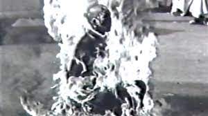 When the vietnamese buddhist monk thich quang duc burned himself alive on the streets of saigon on june 11, 1963, it sparked a chain reaction that changed history forever. Burning Monk Vietnamese Monk Who Immolated Himself Against Ngo Dinh Diem News Times Of India Videos