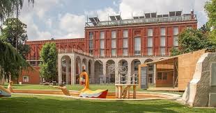 La Triennale di Milano apre la selezione per un Visitor services officer