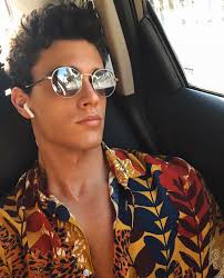 Adam (@adampstrange)