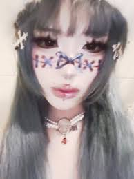 Doris Better's Instagram, Twitter & Facebook