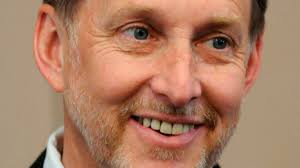 How Choosing a Cabinet Helped Put One College President in Peril