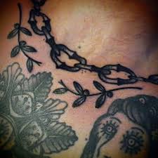 Perhaps you are thinking that it is a good tattoo to show off your religious beliefs. 17 Imposing Chain Tattoos Tattoodo