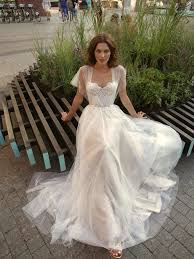 Elegant Bridal Dress In 2020 Modern Wedding Dress Bridal Style Country Wedding Dresses