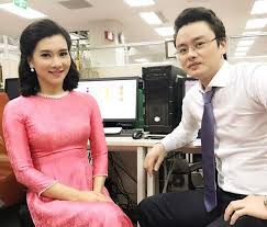 Chân dung người chồng quyền lực của BTV Khánh Trang Thời sự 19h: Vợ đẹp,  tài năng, chồng tổng tài giàu có bảnh bao nhưng nguồn thu chính của cả 2 vợ