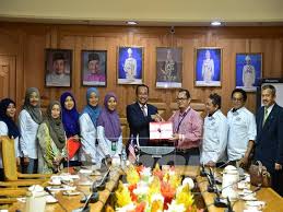 Pejabat menteri besar terengganu (office of the menteri besar of terengganu) (malay). Terengganu Rayu Struktur Semula Bayaran Hutang