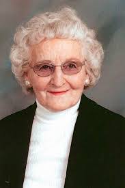 Julie Wendl's Instagram, Twitter & Facebook