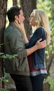 Why Did Caroline Think It Was Ok To Sleep With Klaus. And Why Do People  Ship These Two In The First Place : R/Thevampirediaries