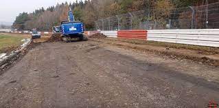25.378 km (15.770 mi) turns: 2019 Nurburgring Layout Changes Explained Schwedenkreuz Bump Is Gone Autoevolution